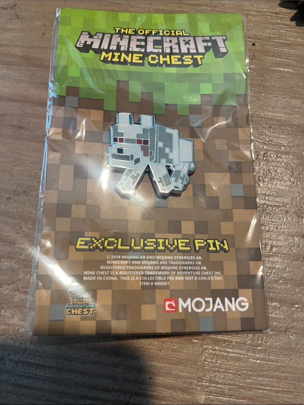 Mojang Official Minecraft Wolf Enamel Pin - Gray
